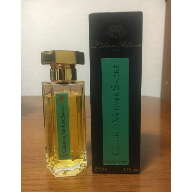 L'Artisan Parfumeur(ラルチザンパフューム)のラルチザン　クールドベチバーサクレ　50ml コスメ/美容の香水(ユニセックス)の商品写真