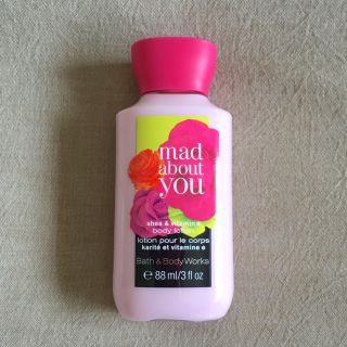 バスアンドボディーワークス(Bath & Body Works)の【新品】黒スグリのボディーローション(ボディローション/ミルク)