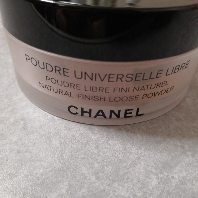 CHANEL(シャネル)のCHANEL フェイスパウダー コスメ/美容のベースメイク/化粧品(フェイスパウダー)の商品写真