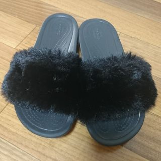 crocs(ファー ・ サンダル)のフリマアイテム一覧 crocs(ファー ・ サンダル)のフリマアイテム一覧