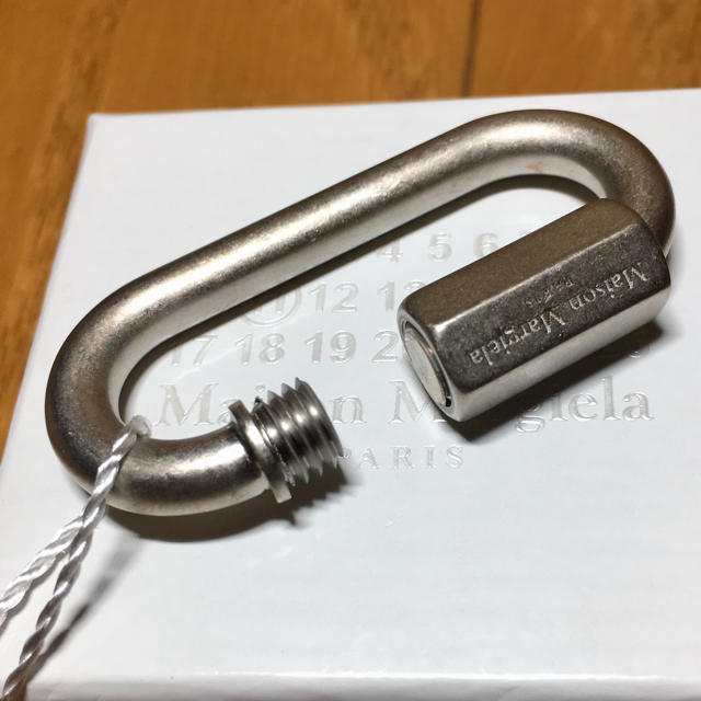 4個まで郵便OK 新品未使用 Maison margiela カラビナ キーリング