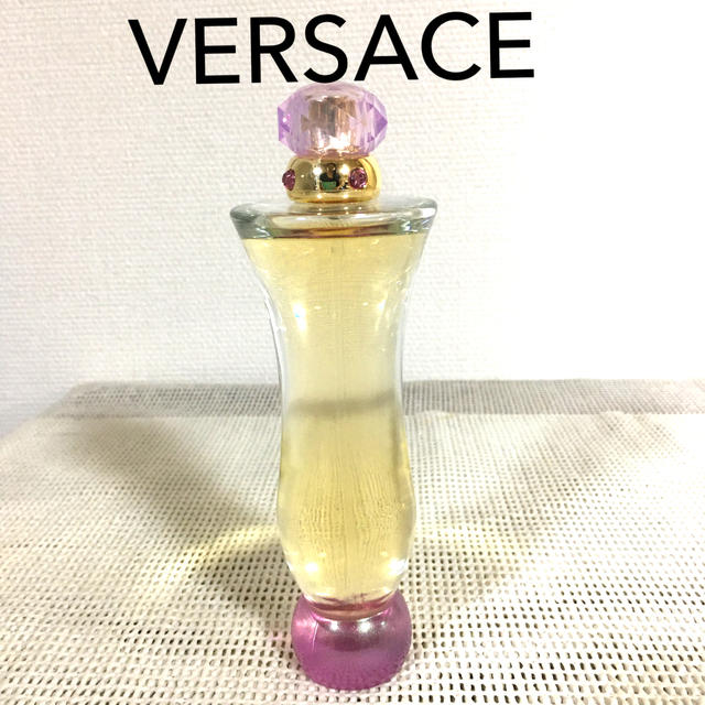 VERSACE(ヴェルサーチ)のVERSACE   WOMAN   香水　50ml コスメ/美容の香水(香水(女性用))の商品写真