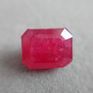 ロードナイト　3.3ｃｔ　ブラジル産(リング(指輪))