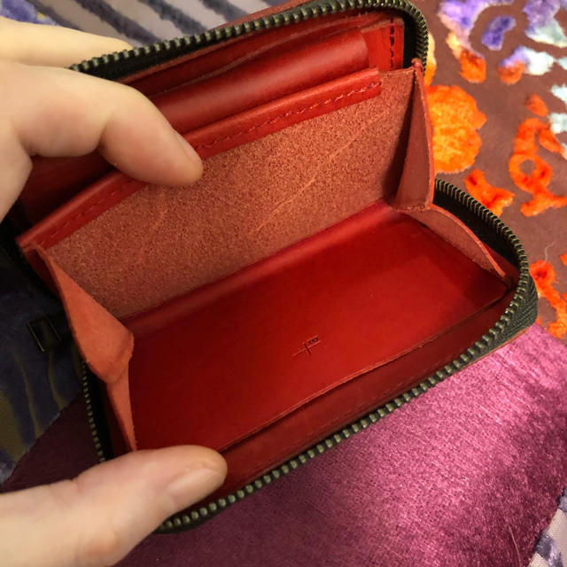 m+(エムピウ)のコンパクト財布 エムピウ ゾンゾ レッド メンズのファッション小物(折り財布)の商品写真