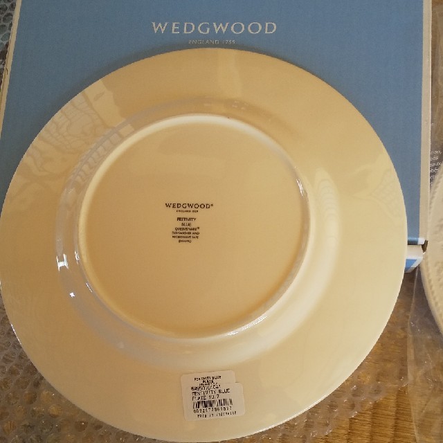 ウエッジウッド２枚組皿 2