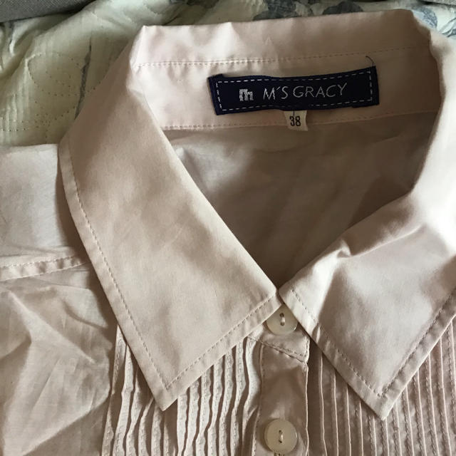 M'S GRACY(エムズグレイシー)の新品　MSグレイシー　ピンクブラウス38 レディースのトップス(シャツ/ブラウス(半袖/袖なし))の商品写真