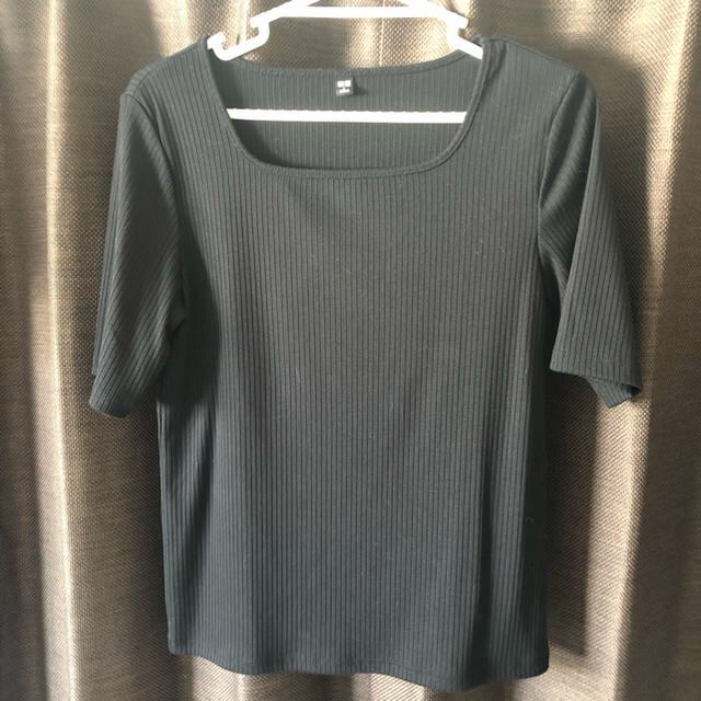 UNIQLO(ユニクロ)のユニクロ　リブスクエアネックT（5分袖）黒 レディースのトップス(Tシャツ(半袖/袖なし))の商品写真