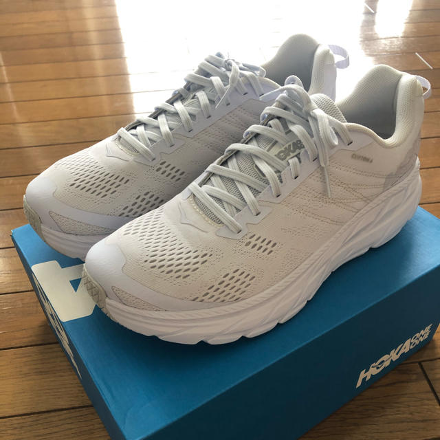 HOKAONEONE CLIFTON6