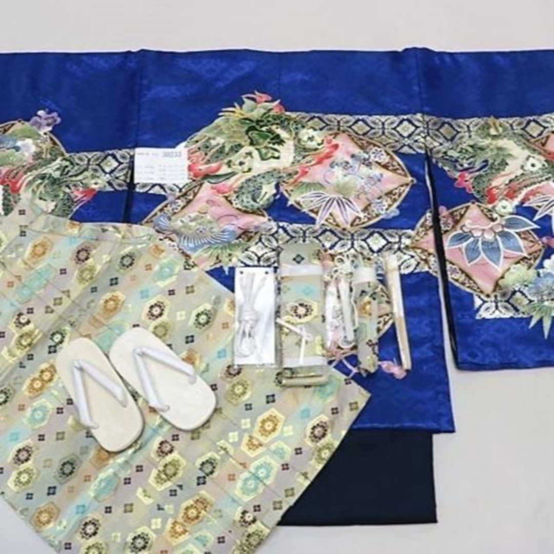 七五三 五歳 男児 羽織袴フルセット 金刺繍 紋袴 袴変更可能 NO30233生地と染加工は日本製