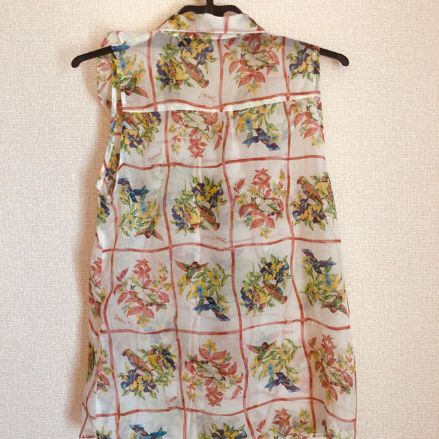 ノースリーブ  ブラウス　viva レディースのトップス(シャツ/ブラウス(半袖/袖なし))の商品写真