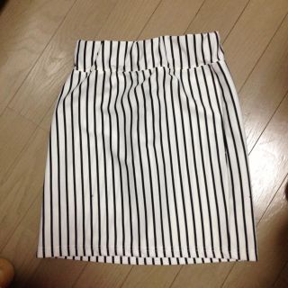 スピンズ(SPINNS)のストライプタイトスカート(ミニスカート)