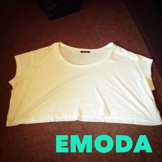 エモダ(EMODA)のEMODA☆ショート丈Tシャツ(Tシャツ(半袖/袖なし))