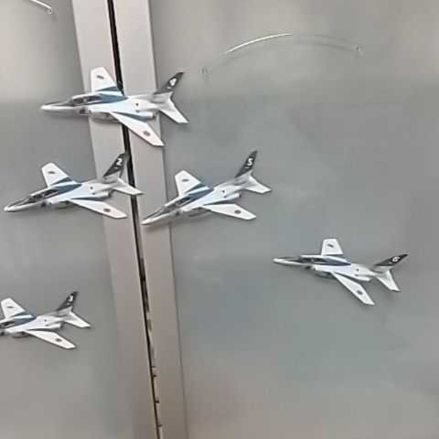 ✈️ ブルーインパルス ６機  航空自衛隊 戦闘機 飛行機 モビール エンタメ/ホビーのミリタリー(その他)の商品写真