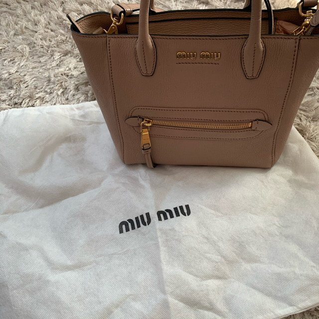 miumiu(ミュウミュウ)の★美品★miumiu マドラス　2wayショルダー  レディースのバッグ(ショルダーバッグ)の商品写真