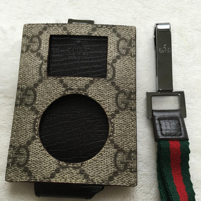 Gucci(グッチ)のGUCCI   ストラップ スマホ/家電/カメラのスマホアクセサリー(ネックストラップ)の商品写真