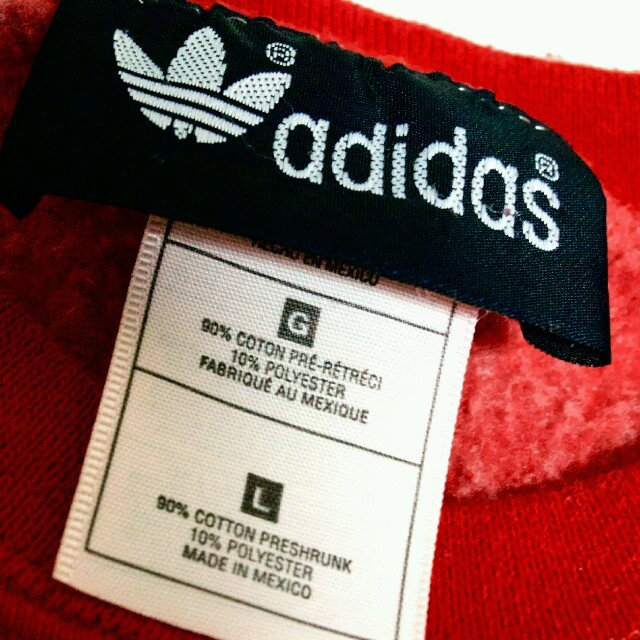 adidas(アディダス)の古着 Adidas Sweatshirt レディースのトップス(トレーナー/スウェット)の商品写真
