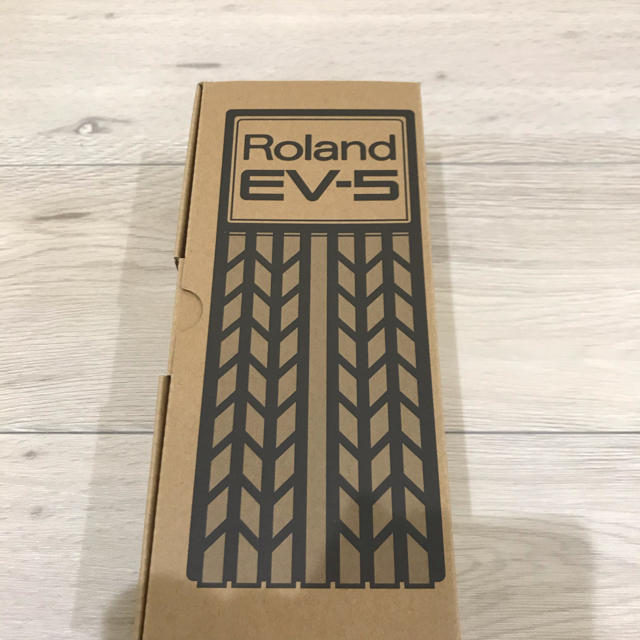 Roland(ローランド)のうーふ様　Roland EV5 美品　ペダル 楽器のギター(エフェクター)の商品写真