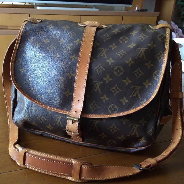 VUITTON　のソーミュール(大) 　売切希望ショルダーバッグ