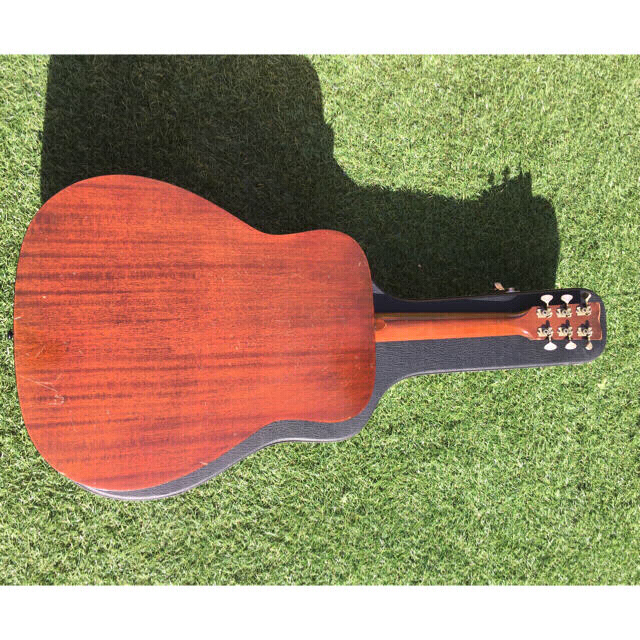 ヤマハ(ヤマハ)の激鳴！ヤマハ　YAMAHA 赤ラベル　FG-180 ビンテージ　ギター 楽器のギター(アコースティックギター)の商品写真
