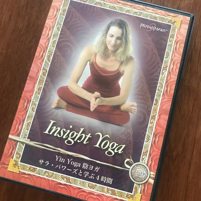 Insight Yoga. YinYoga 陰ヨガ サラ・パワーズと学ぶ4時間