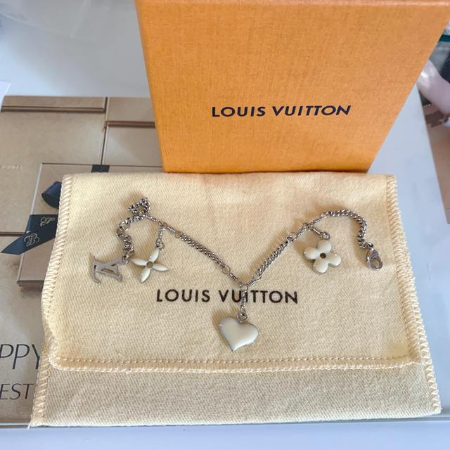 louis vuitton  ブレスレットとピアスセット