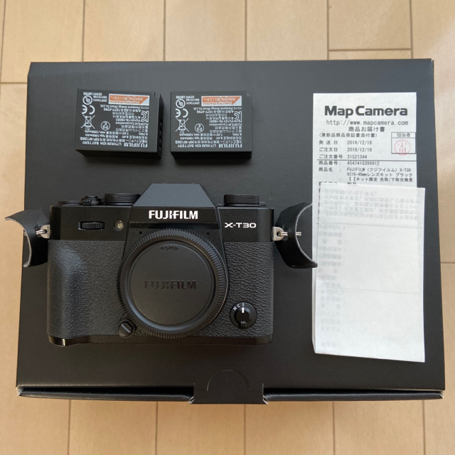 極美品 フジフィルム FUJIFILM X-T30 ボディ ブラック おまけ付き