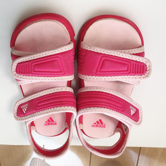 adidas(アディダス)のadidas アディダス☆サンダル 14センチ キッズ/ベビー/マタニティのベビー靴/シューズ(~14cm)(サンダル)の商品写真