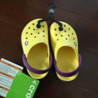 クロックス(crocs)の新品未使用　クロックス　14ー14.5センチ(サンダル)