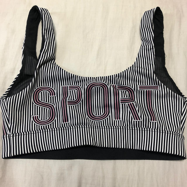 Victoria's Secret(ヴィクトリアズシークレット)の美品♡ヴィクシースポブラ スポーツ/アウトドアのトレーニング/エクササイズ(トレーニング用品)の商品写真