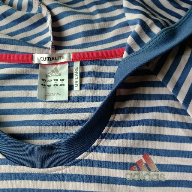 adidas(アディダス)のアディダス　Tシャツ　レディース スポーツ/アウトドアのトレーニング/エクササイズ(ウォーキング)の商品写真