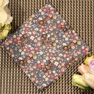 キャスキッドソン(Cath Kidston)のキャスキッドソン　ディズニー　バンビ　グレー　ハンドメイド(ハンカチ/バンダナ)