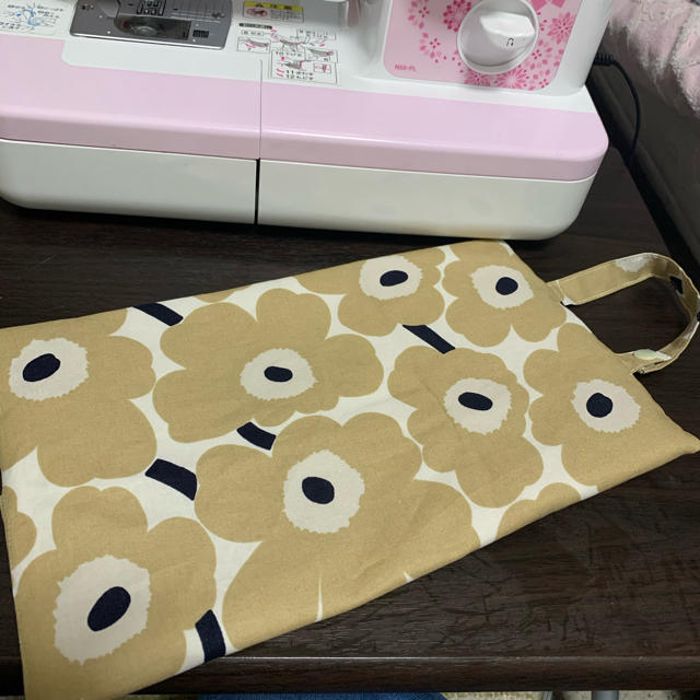 marimekko(マリメッコ)のmarimekko   ボックスティッシュカバー ハンドメイドのインテリア/家具(インテリア雑貨)の商品写真