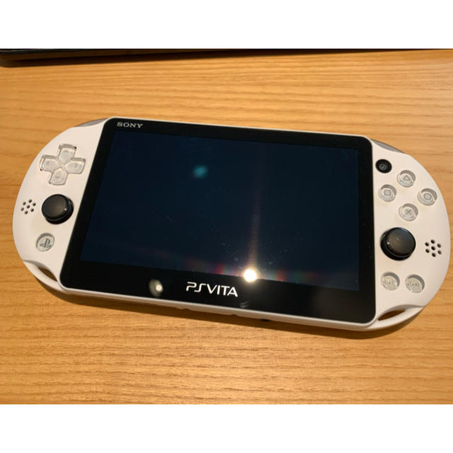 PS Vita 美品 PCH-2000 PlayStation Vitaゲームソフト/ゲーム機本体