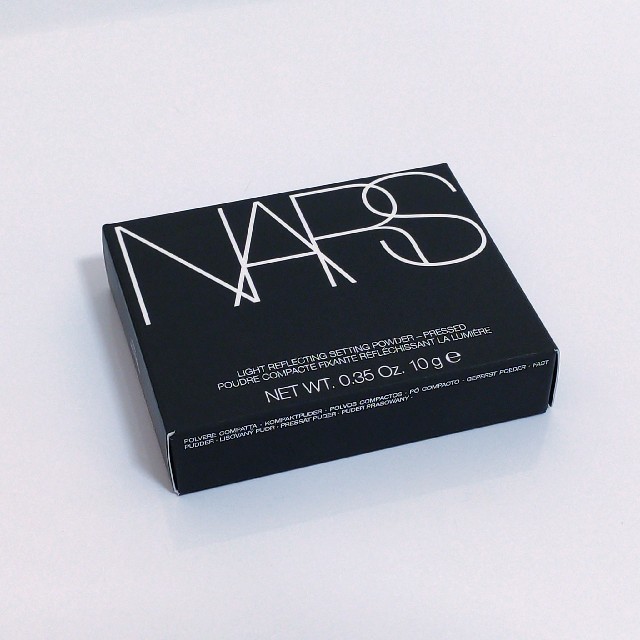 NARS(ナーズ)のNARSライトリフレクティングセッティングパウダー コスメ/美容のベースメイク/化粧品(フェイスパウダー)の商品写真