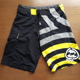 ビラボン(billabong)のBILLABONG ボードショーツ サーフパンツ 水着 ハーフパンツ サイズ32(水着)