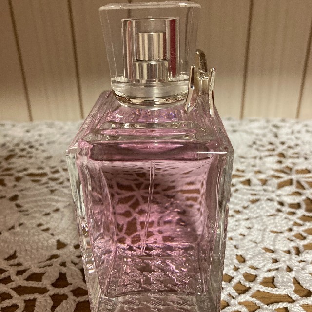 Christian Dior(クリスチャンディオール)のDior 香水  ブルーミングブーケ オードトワレ 150ml コスメ/美容の香水(香水(女性用))の商品写真