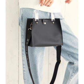 アリシアスタン(ALEXIA STAM)のClear Handle Logo Shoulder Bag Black(ショルダーバッグ)