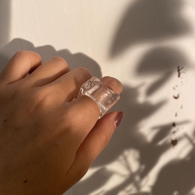 Kastane(カスタネ)のAcrylic irregular Ice cube ring ♡ 韓国 レディースのアクセサリー(リング(指輪))の商品写真