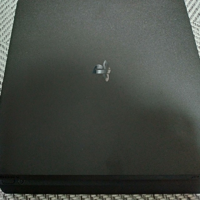PlayStation4本体+ソフト2本