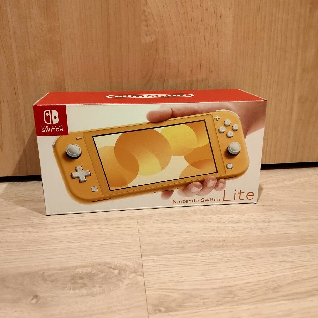 任天堂　スイッチ　ライト　イエロー　Nintendo Switch Liteエンタメホビー