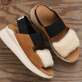 アグ(UGG)のゆうこりん様専用(サンダル)