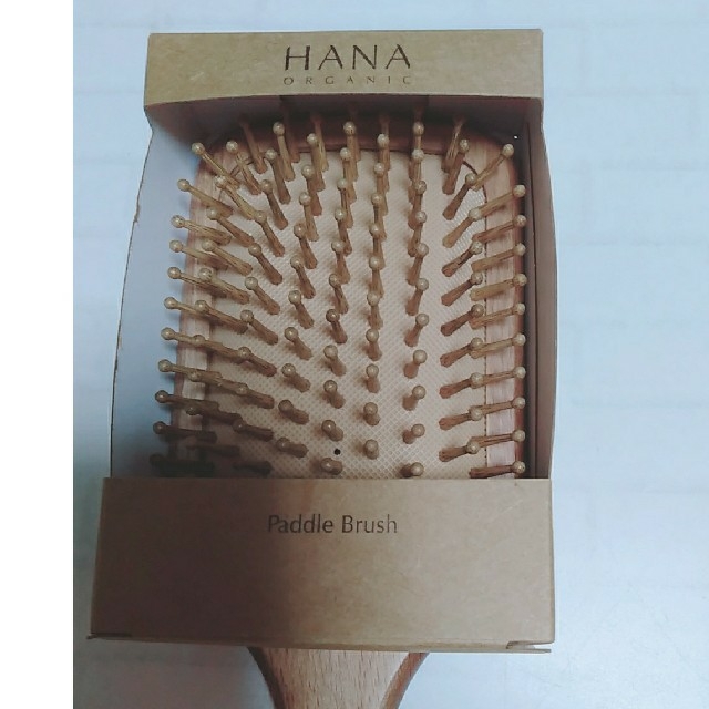 HANA☆パドルブラシ コスメ/美容のヘアケア/スタイリング(ヘアブラシ/クシ)の商品写真