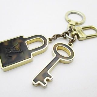 ヴィトン(LOUIS VUITTON) べっ甲 キーホルダー(レディース)の通販 20点 ヴィトン(LOUIS VUITTON) べっ甲 キーホルダー(レディース)の通販 20点