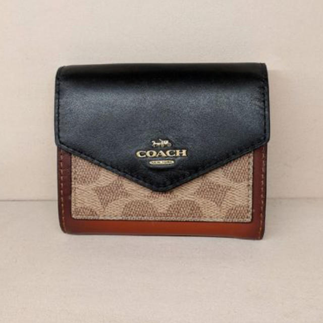 COACH(コーチ)のCOACH 【 日本完売⠀】カラーブロックシグネチャー折り財布 レディースのファッション小物(財布)の商品写真