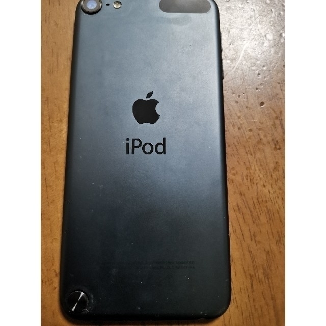 iPod touch(アイポッドタッチ)のi Pod touch 第５世代　32GB ブラック　中古 スマホ/家電/カメラのオーディオ機器(ポータブルプレーヤー)の商品写真