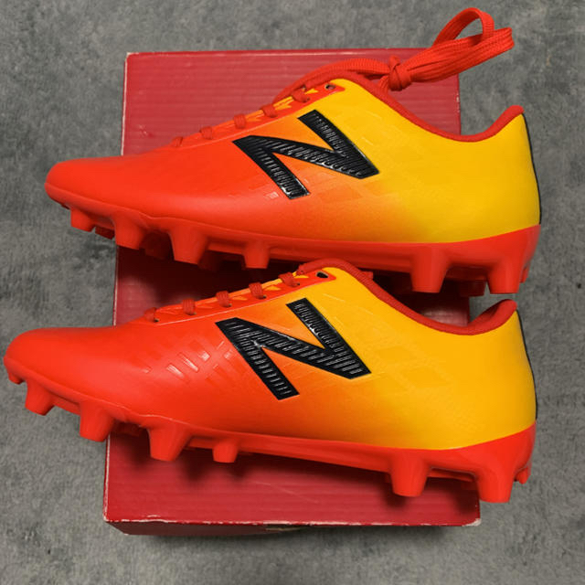 New Balance(ニューバランス)のnew balanceニューバランス ジュニアサッカーシューズスパイク20.0㎝ スポーツ/アウトドアのサッカー/フットサル(シューズ)の商品写真