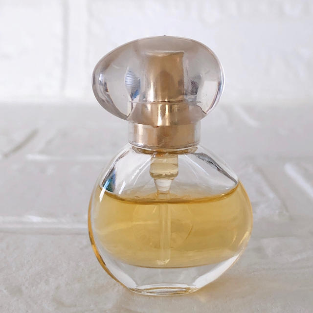 Estee Lauder(エスティローダー)のエスティローダー　イントゥイション　オーデパフューム　4ml    ミニ香水 コスメ/美容の香水(香水(女性用))の商品写真