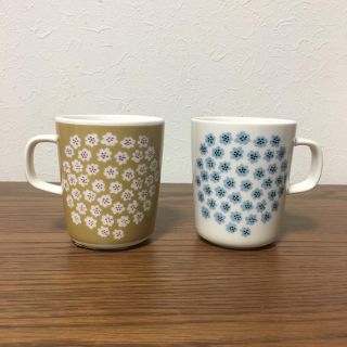 マリメッコ(marimekko)の新品未使用  マリメッコ    マグカップ  プケッティ    (食器)