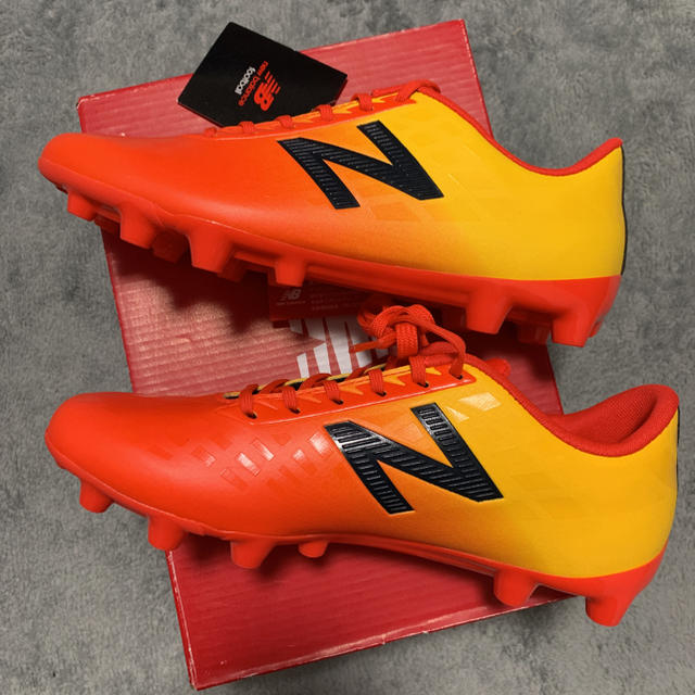 New Balance(ニューバランス)のnew balanceニューバランス ジュニアサッカーシューズスパイク21.5㎝ スポーツ/アウトドアのサッカー/フットサル(シューズ)の商品写真