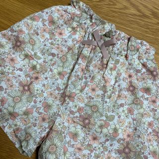 プティマイン(petit main)のpetit main花柄パンツ(パンツ/スパッツ)